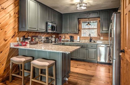 Necowa Cove Cabin | Blue Chase Lodge- Pet Friendly | Overlooks Lake Blue Ridge | Screened Porch