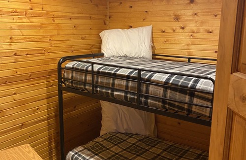 Bruno Resort | Blue clouds Ozarks Resort - The Lodge