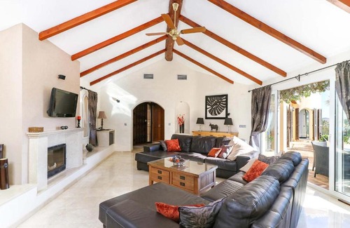 El Beal Villa | Blue Crest