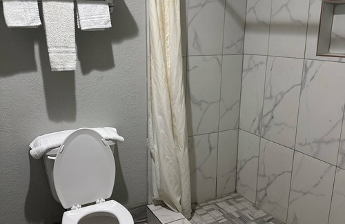 Central Southwest Hotel | Blue Diamond Inn