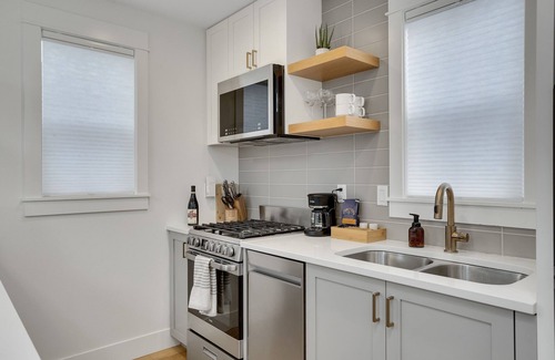 Mississippi District House | Blue Door Loft at the Heart of Mississippi Ave