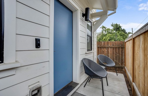 Mississippi District House | Blue Door Loft at the Heart of Mississippi Ave