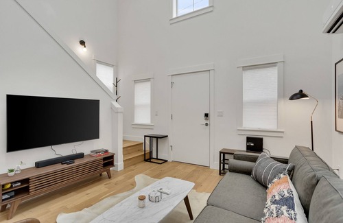 Mississippi District House | Blue Door Loft at the Heart of Mississippi Ave