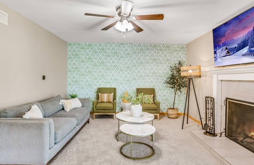 Santa Clarita House | Blue Dream Cottage