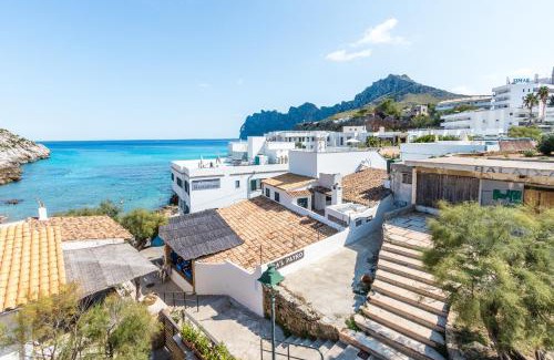 Cala San Vicente House | Blue fisherman house 2 By homevillas360