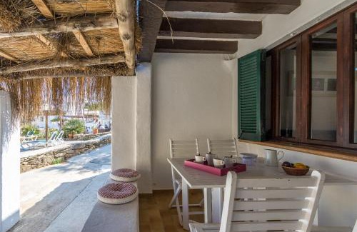 Cala San Vicente House | Blue fisherman house 2 By homevillas360