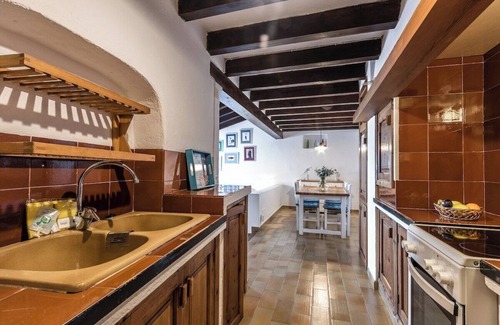 Cala San Vicente Ski Chalet | Blue fisherman house 3 By home villas 360