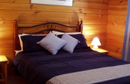 Kangaroo Valley Cottage | Blue Gums Cottage, cosy, quiet with sensational views, full bed linen service