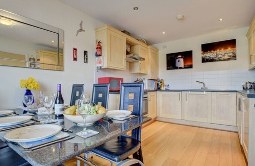 Burry Port House | Blue Harbour - Bwthyn y Traeth