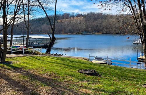 Branson House | Blue Haven 9