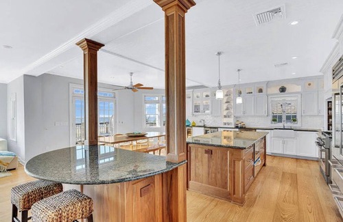 Wall House | Blue Haven by the sea- Ocean Front Oasis in the Heart of the Jersey Shore