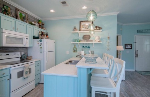 Sea Trail Condo | "Blue Heaven" luxury ML condo w/screened porch