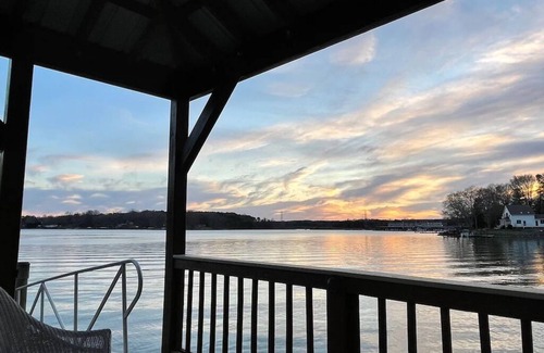 Lake Norman of Catawba House | Blue Heron Main House