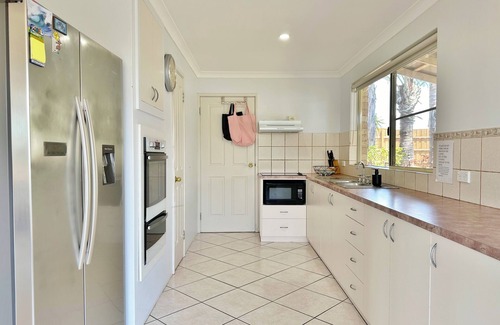 Kalbarri House | Blue Holes Getaway - Kalbarri, WA