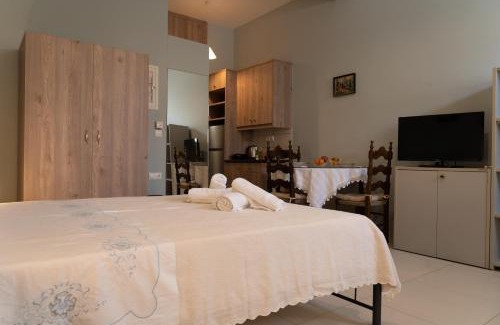 Nea Alikarnassos Apartment | Blue Home Studio