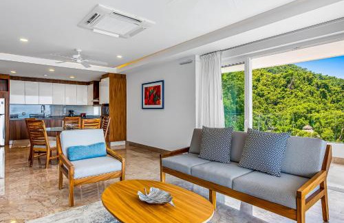Mismaloya Apartment | Blue Horizon 804 @ Residences