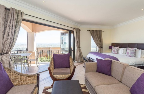 Mountainside House | Blue Horizon Guest House