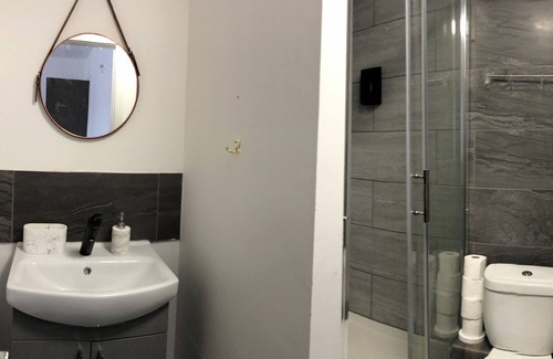 Lincoln Apartment | Blue House