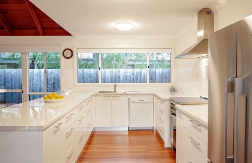 Quindalup House | Blue House: one street from the beach