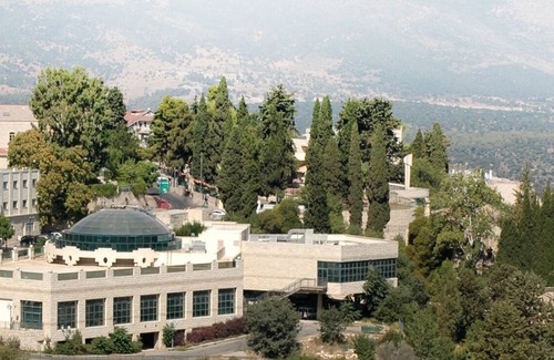 Safed Apartment | BLUE KINGDOM