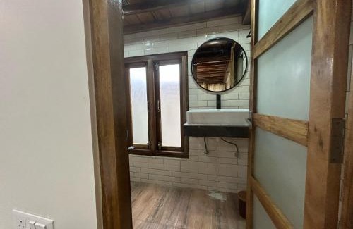 Pasighat Hotel | Blue Lagoon Villa