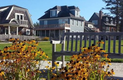Seabrook House | Blue Lantern Cottage by Seabrook Hospitality