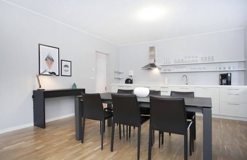 Downtown Apartment | Blue Luxury Apartments