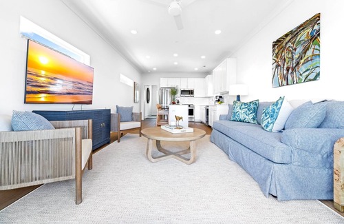 Georgetown Cottage | Blue Marlin 2 Bedroom Cottage