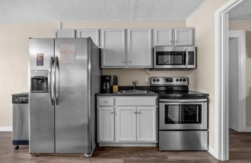 North Myrtle Beach Apartment | Blue Mist Villas Unit 302 is a 3rd Floor Condo on the Oceanfront in Chery Grove