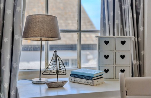 Kingsand Ski Chalet | Blue Monkey