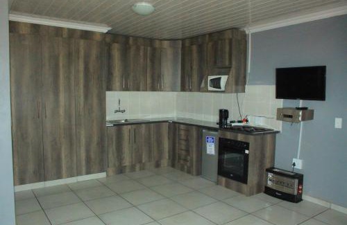 Evander House | Blue Moon Guest House