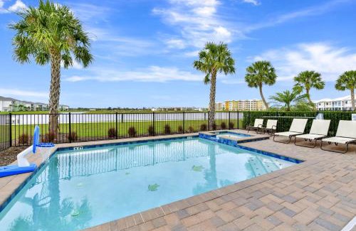 West Kissimmee House | Blue Moon Luxurious Cottage With Private Pool Near Disney With Margaritaville Resort & Island H2O Access - 8073Su