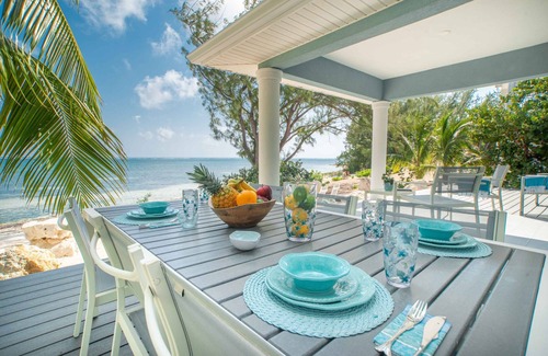 North Side House | Blue Moon: Upgraded Cottage w/Sandy Beach + Backyard Snorkeling Next to Ocean Frontiers