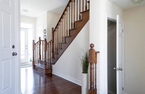 Collingwood House | Blue Mountain 3-bedroom, 3-bath seasonal rental
