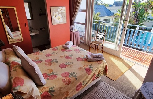 West Beach House | Blue Mountain Guest House