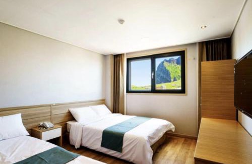 Seongsan Hotel | Blue Mountain Hotel