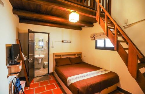 Jinning House | Blue Mountain Inn