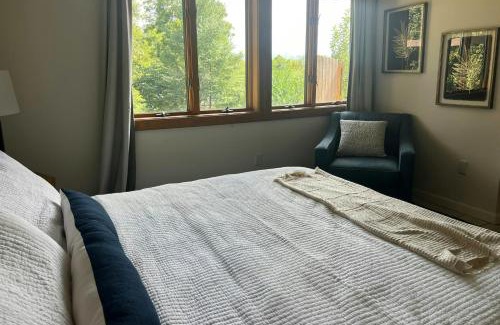 Alexander House | Blue Mountain Retreat