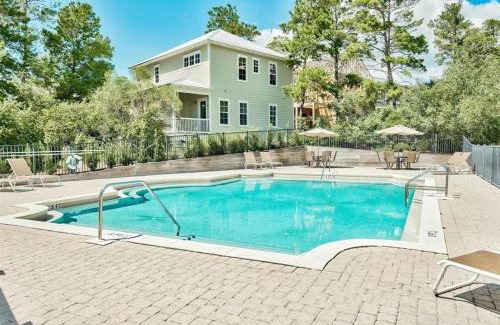 Lakeside at Blue Mountain Beach House | Blue Mountain - Seaglass