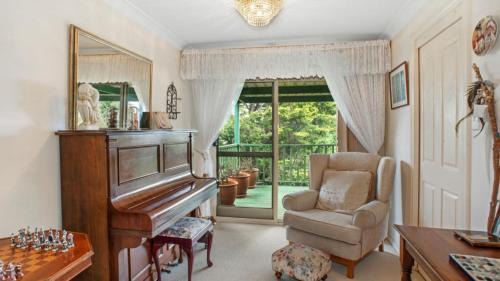 Wentworth Falls House | Blue Mountains National Park Valley Views