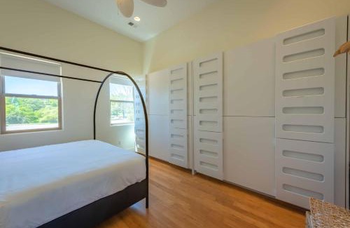 Bradley House | Blue Oak Oasis At Lake Naci