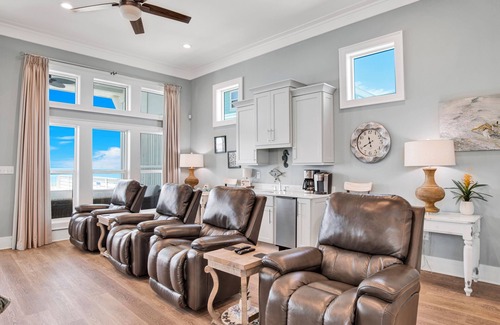 Southpointe House | Blue Oasis - Ultimate Luxury, Beachfront Home, Private Pool and Elevator!