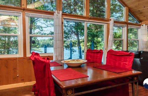 Georgian Bay House | Blue Point cottage on Little Go Home Bay