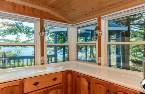 Georgian Bay House | Blue Point cottage on Little Go Home Bay