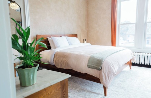 Buena Vista Bed & Breakfast | Blue Ridge Abbey Bed & Breakfast