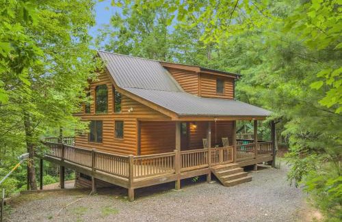 Blue Ridge House | Blue Ridge Cabin in the Woods With Hot Tub