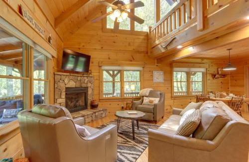 Blue Ridge House | Blue Ridge Cabin Rental with Hot Tub and Creek Access!