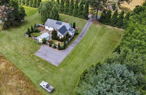 Candler Cottage | Blue Ridge mountain views over a flowing meadow, hot tub, stars, private garden