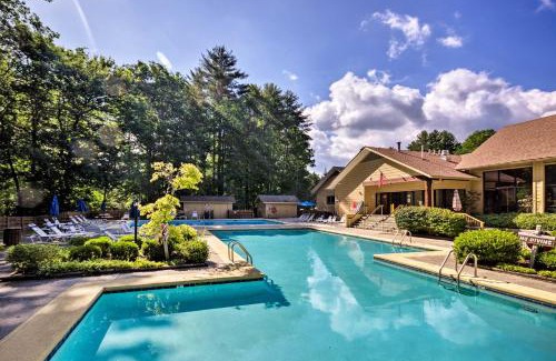 Sapphire House | Blue Ridge Mtn Escape Home with Deck and Fire Pit!