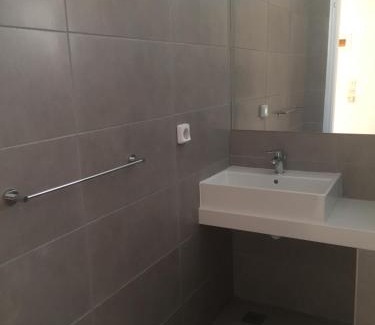 Ixia Apartment | Blue Roses